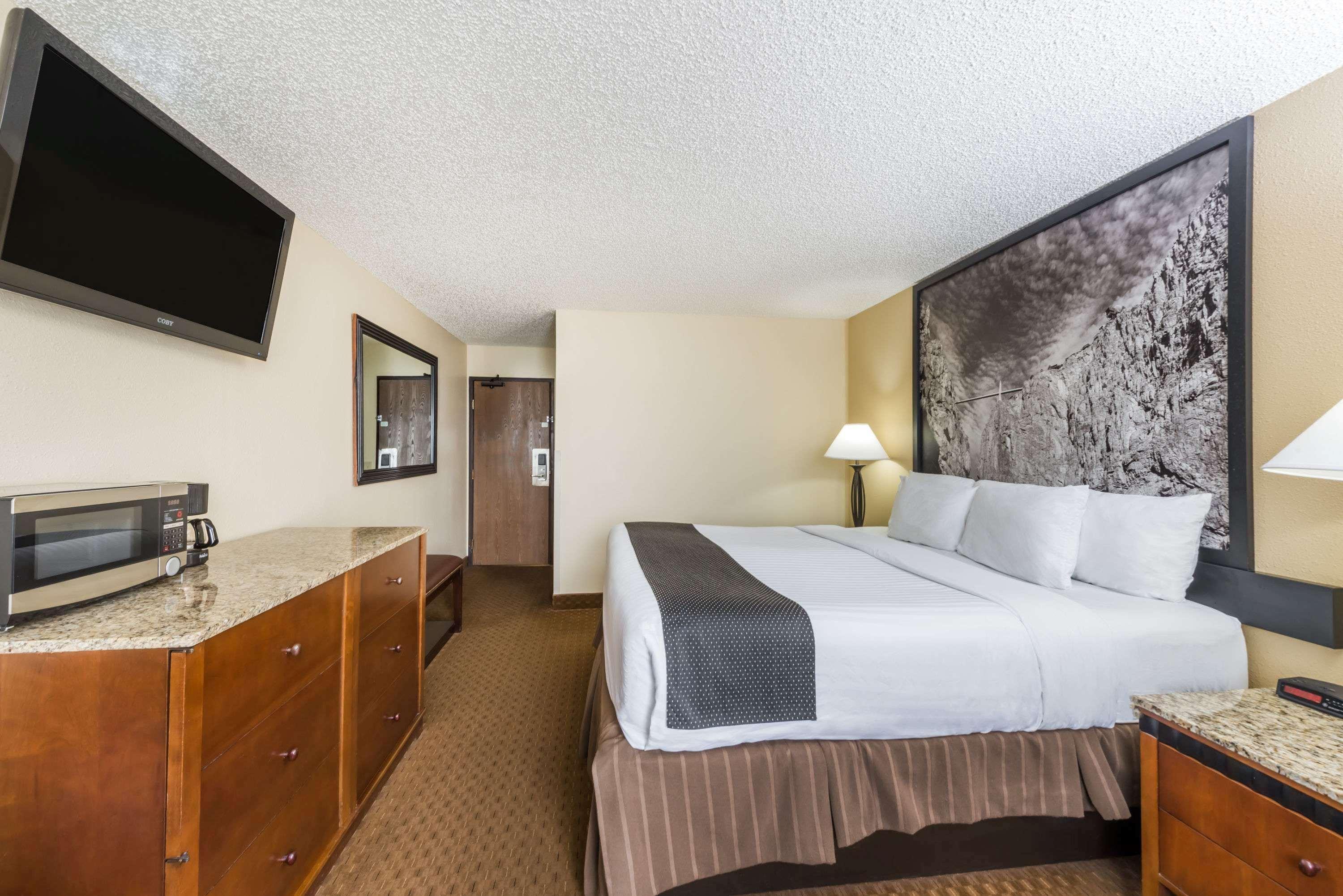 ซูเปอร์ 8 บาย วินด์แฮม แคนนอน ซิตี้ Motel แคนนอนซิตี ภายนอก รูปภาพ